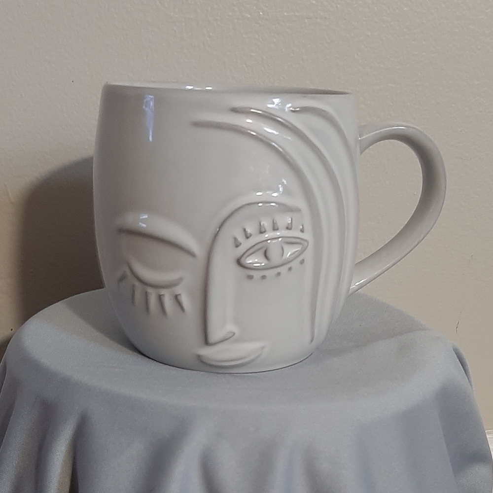 Starbucks White Mug 2013 Anniversary, Winking Mermaid Siren, 3D Relief Design